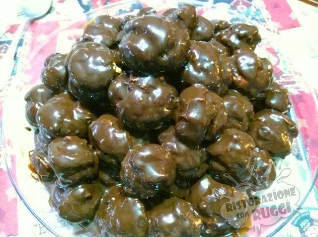 Profitteroles al cioccolato: più semplici di quanto si pensi