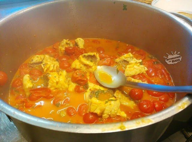 Pezzogna all'acqua pazza su crostino di pane