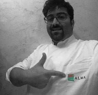 La divisa di cucina: quanto conta l'abbigliamento per un cuoco