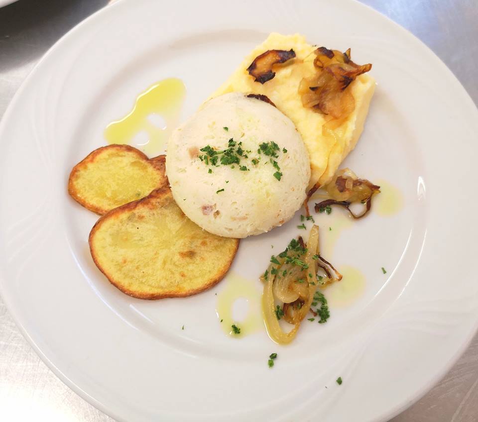 baccalà mantecato con papate e polenta ristorazione con ruggi
