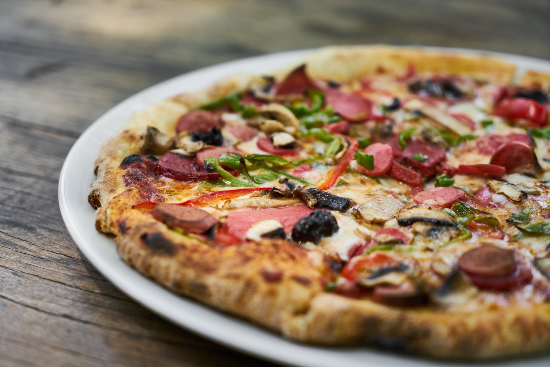 Pizza fatta in casa: guida alla scelta del forno